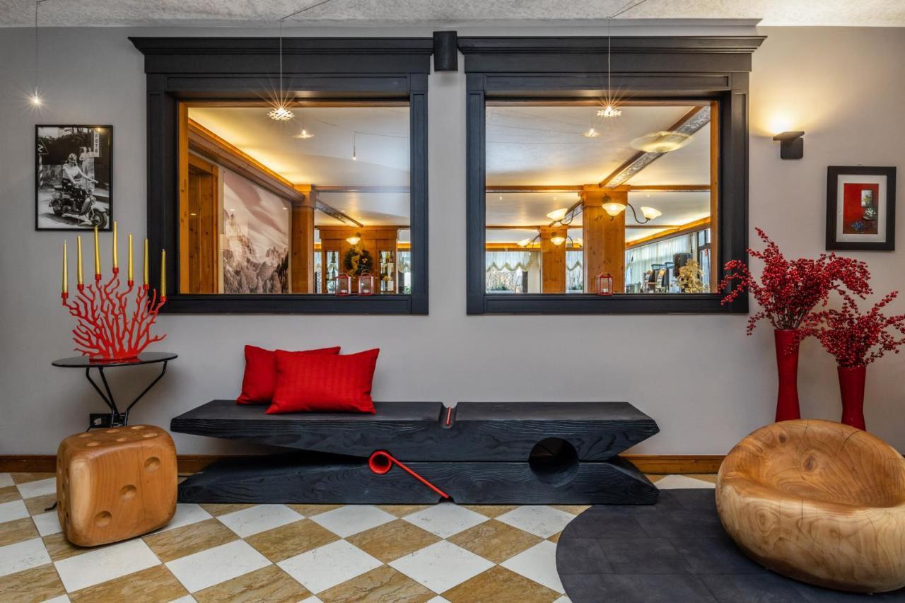 Pippo Hotel Terzolas Exteriör bild